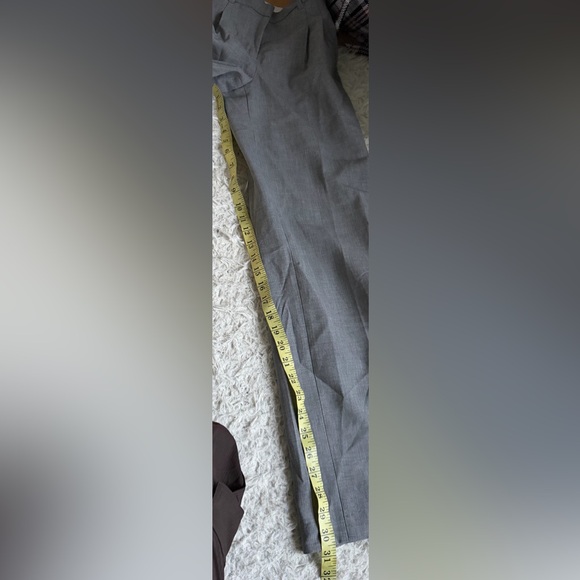 Aritzia The Effortless Pant™ - (Re)ssential - Picture 6 of 7